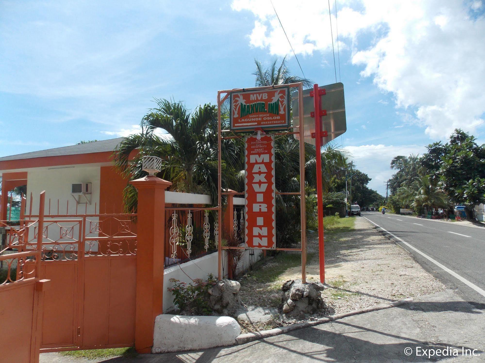 Maxvir Inn Beach Resort Oslob Exterior photo